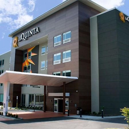 La Quinta Inn & Suites By Wyndham Manchester - Arnold Afb Exterior foto