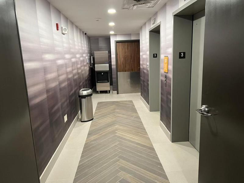 La Quinta Inn & Suites By Wyndham Manchester - Arnold Afb Exterior foto